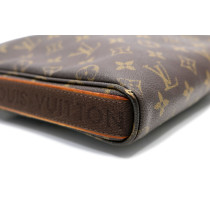 Louis Vuitton Trotteur Beaubourg Monogram