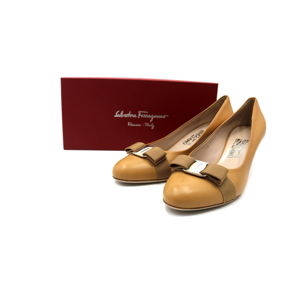 Ferragamo Decollete Pelle Beige