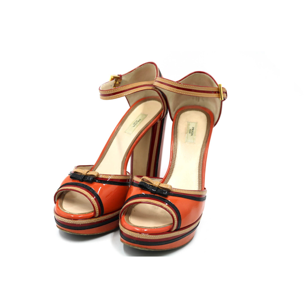 Prada Dècolletè Vernis Corallo