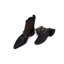 Louis Vuitton Tronchetto Pelle Nera