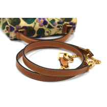 Valentino Vsling Rafia