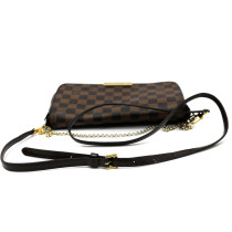 Louis Vuitton Favorite PM Monogram