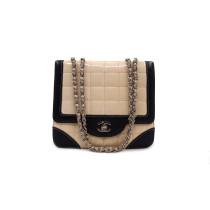 Chanel Accordion Vernis Bianca e Nera