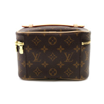Louis Vuitton Beauty Monogram