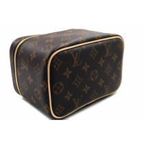 Louis Vuitton Beauty Monogram