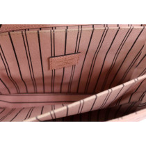 Louis Vuitton Pochette Metis Pelle Monogram Empreinte Rosa