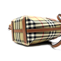 Burberry Secchiello Check Beige