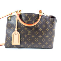 Louis Vuitton Petit Palais Monogram