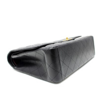 Chanel Maxi Jumbo Pelle Caviar Nera