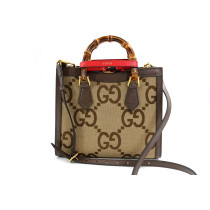 Gucci Diana GG Jumbo Misura Media Beige