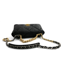 Chanel 19 GM Pelle Nera