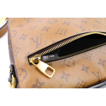 Louis Vuitton Metis Reverse Monogram