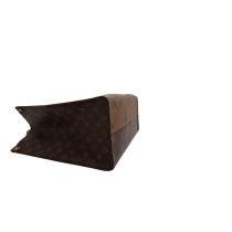 Louis Vuitton OnTheGo Monogram Reverse